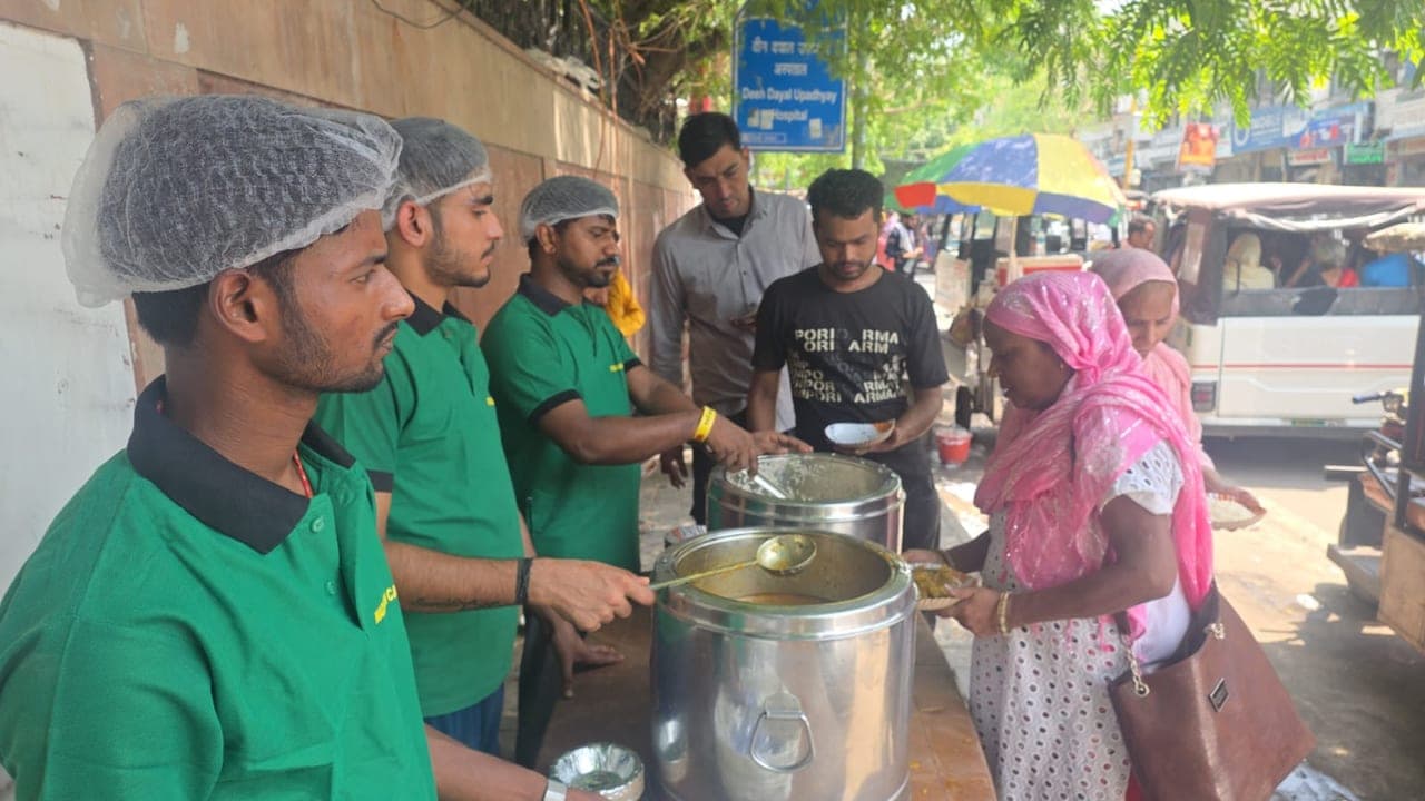 Hunger relief meal distribution by Al Ranim Properties channel partners in India