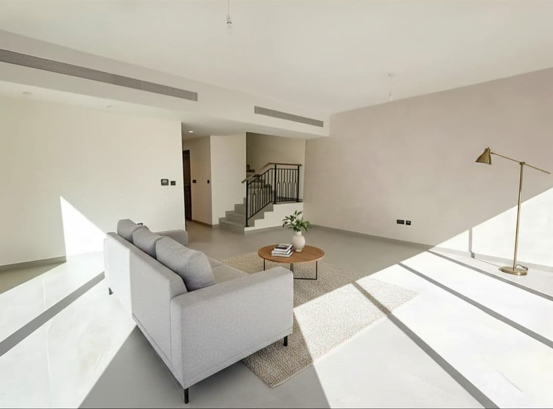 BRAND NEW | SPACIOUS LIVING | READY TO MOVE IN — view 2