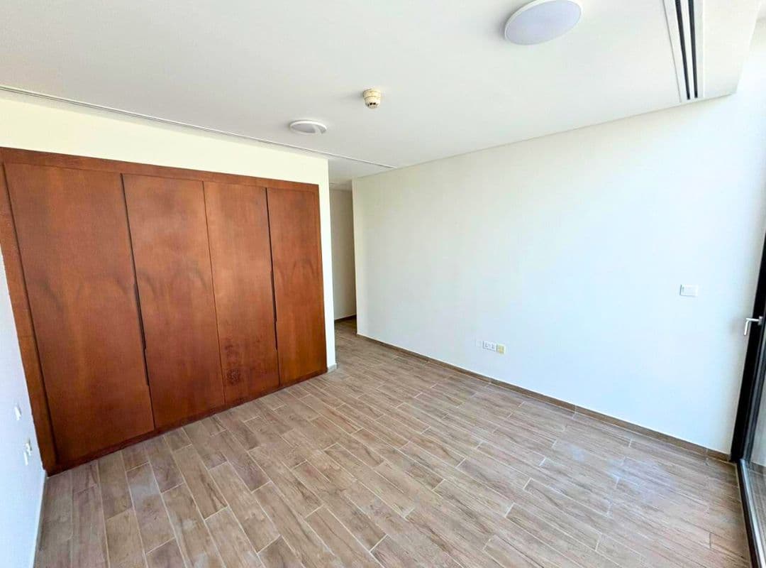 UPGRADED 4BR VILLA | SPACIOUS | VACANT — view 4