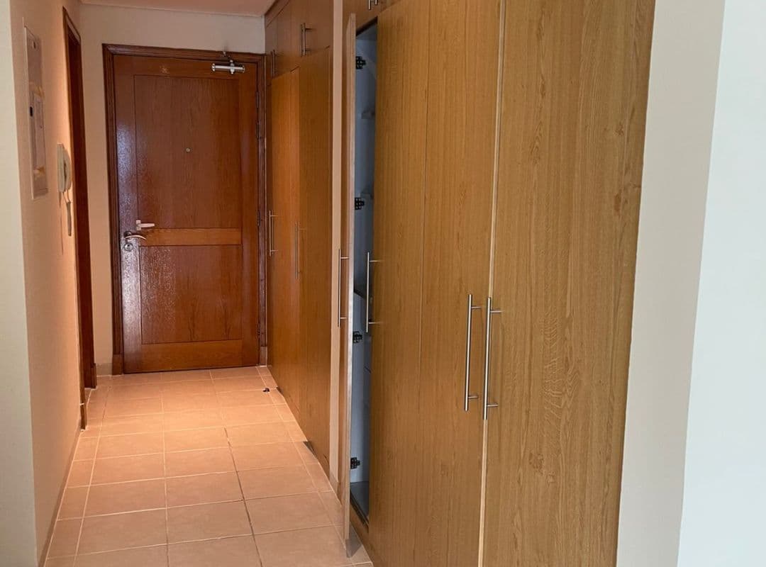 SPACIOUS APARTMENT | UNFURNISHED | PRIME LOCATION — view 3