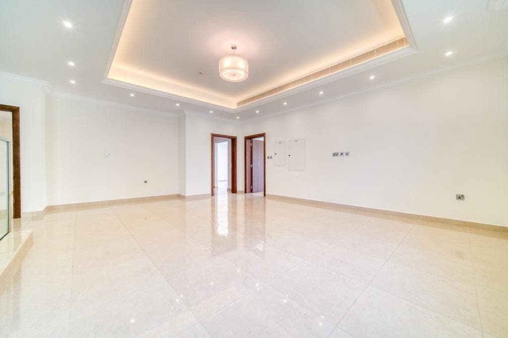 VASTU COMPLIANT | CORNER UNIT | SPACIOUS LAYOUT