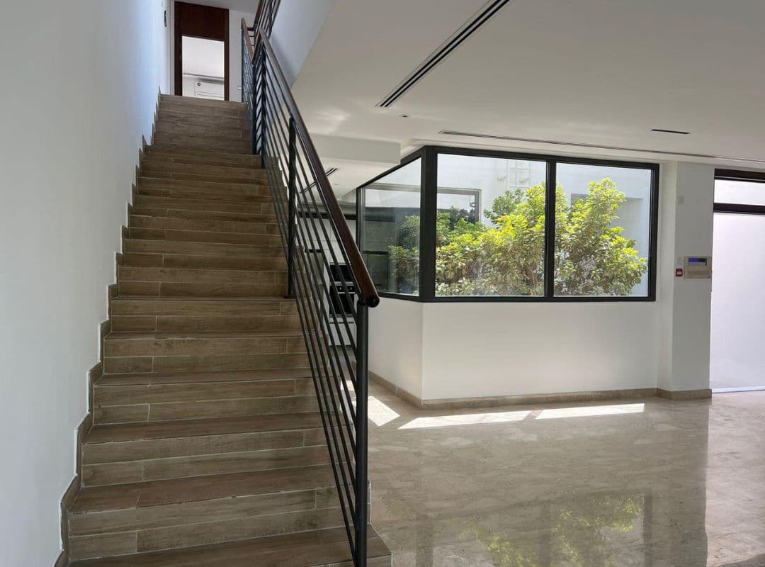 UPGRADED 4BR VILLA | SPACIOUS | VACANT — view 3