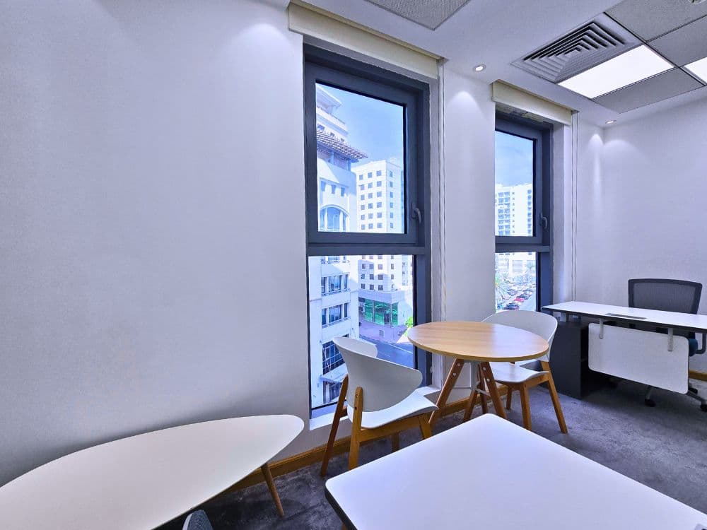 Prime Commercial Space for Lease | Business Village, Deira, Dubai — view 2