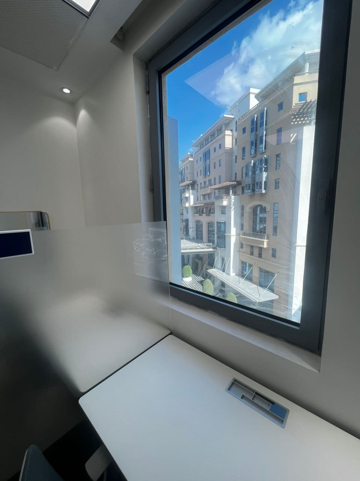 Prime Commercial Space for Lease | Business Village, Deira, Dubai — view 5