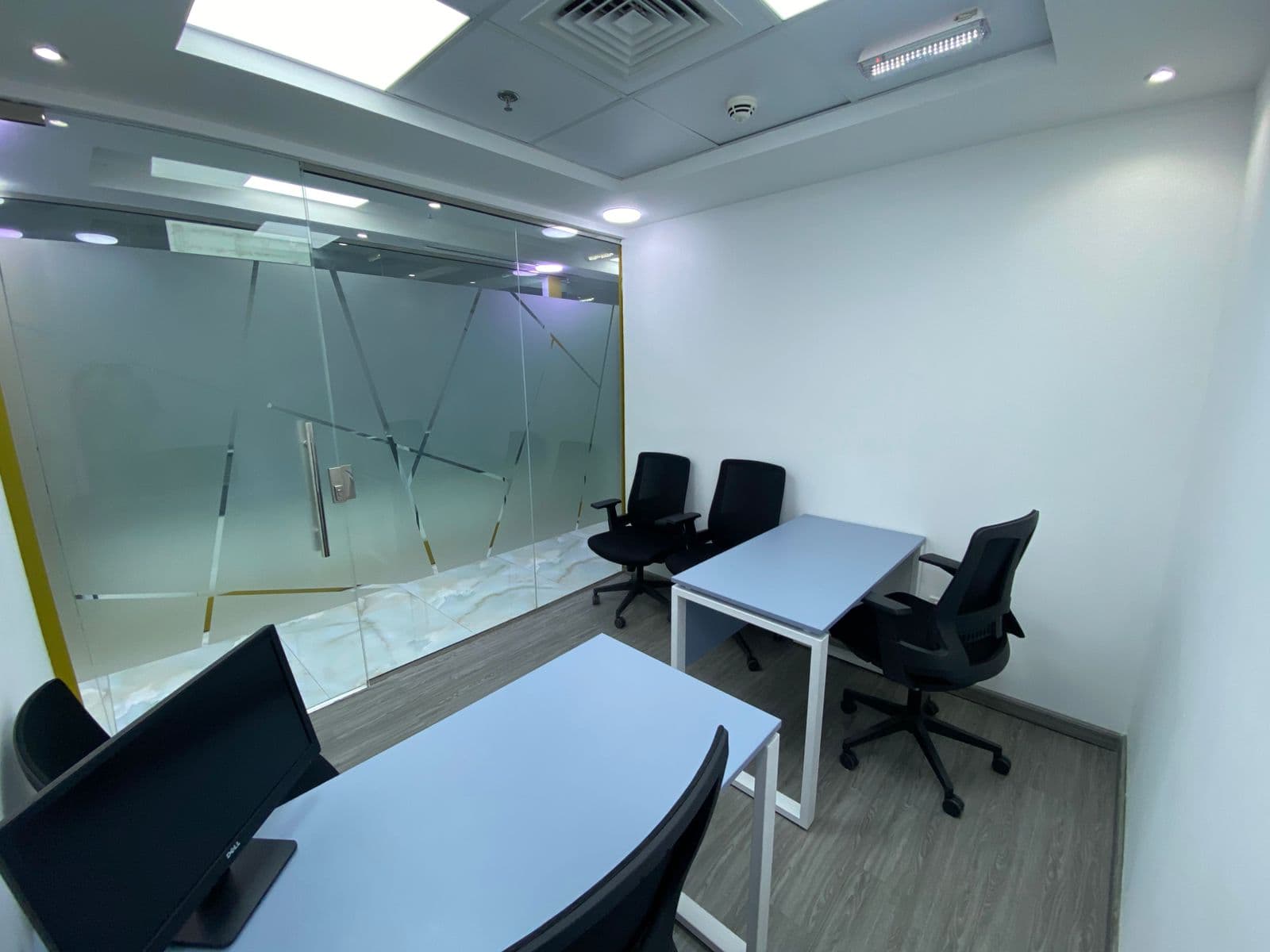 PRIME OFFICE SPACE | SPACIOUS | GREAT VIEWS — view 2
