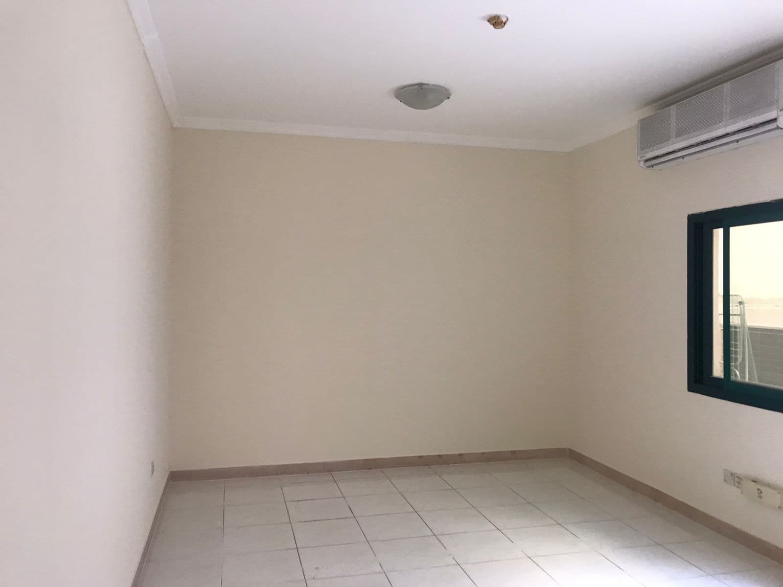 PREMIUM OFFICE SPACE / STEPS FROM BANIYAS SQUARE METRO — view 4