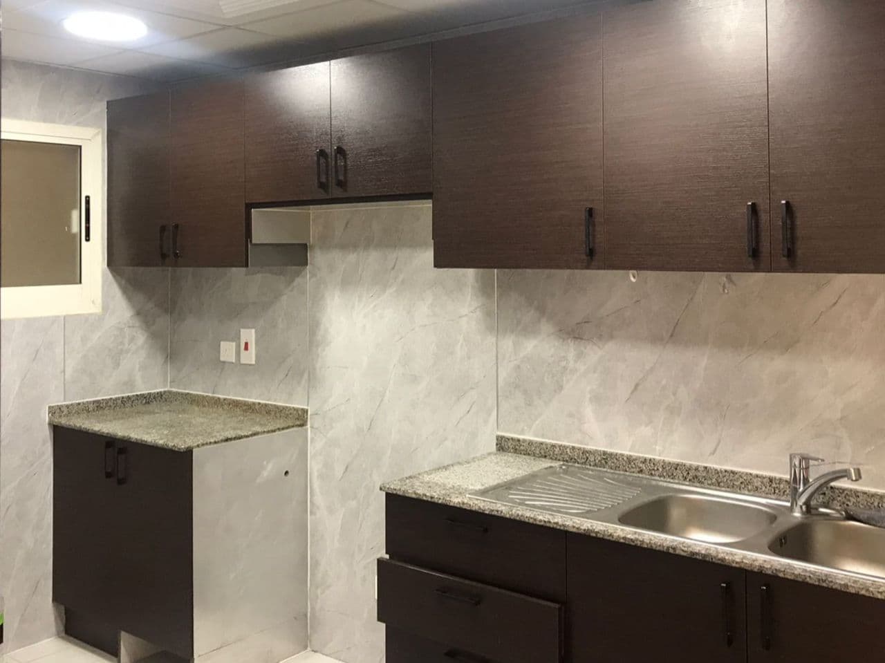UNFURNISHED 1BR | PRIME LOCATION | WELL MAINTAINED — view 4