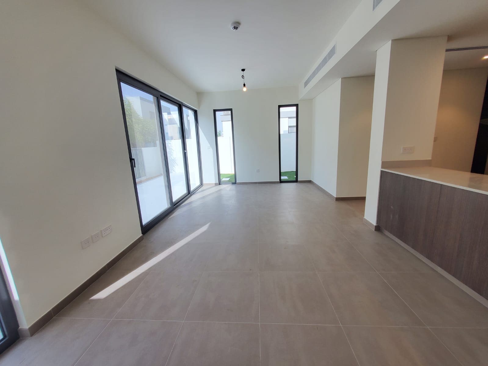 SINGLE ROW | ON POOL AND PARK | VIEW NOW — view 4