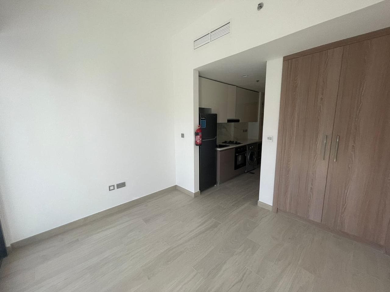 Modern Studio | Prime Location | Investment Potential — view 2
