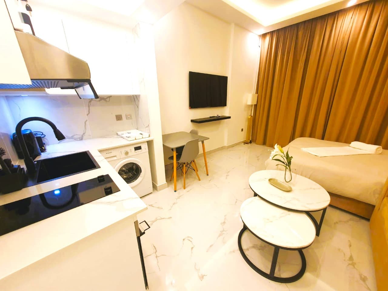 ELEGANT DESIGN | INVESTOR DEAL | 8.5% NET ROI — view 2