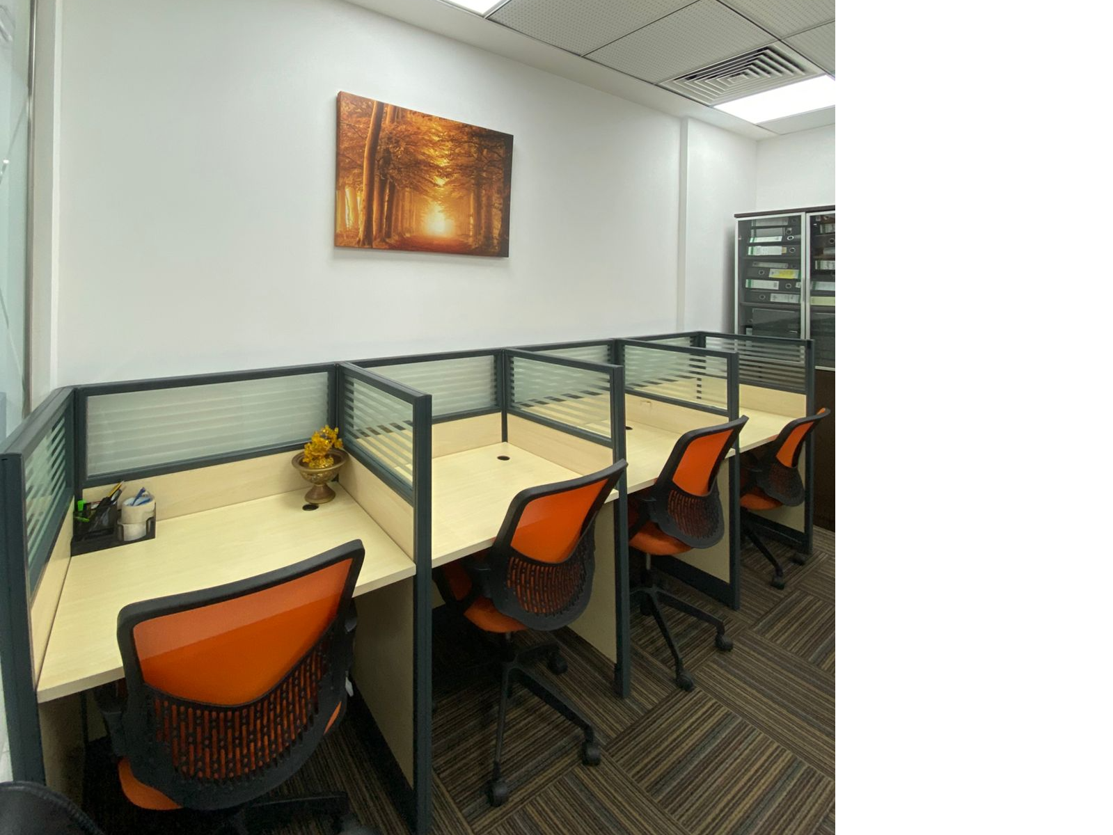 PRIME OFFICE SPACE | FURNISHED | CENTRAL LOCATION — view 3