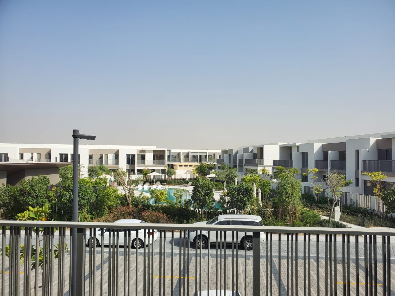 SINGLE ROW | ON POOL AND PARK | VIEW NOW
