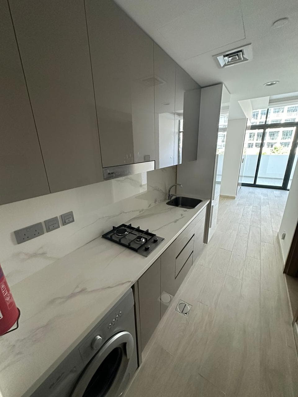 PRIME INVESTMENT | UNFURNISHED | HIGH YIELD — view 4