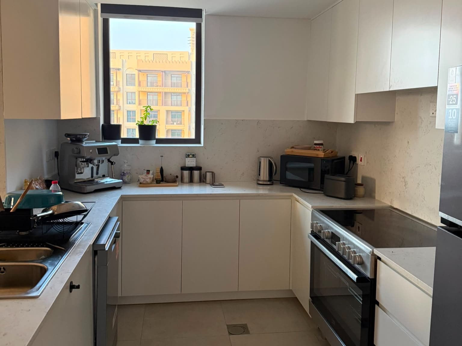 Semi Furnished Spacious 2-Bed Apartment for Rent in Umm Suqeim with Balcony, view 5