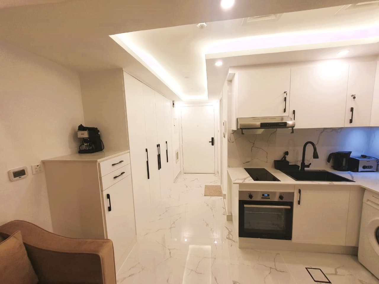 Investor Deal Studio Apartment for Sale in Al Furjan with Balcony, view 5