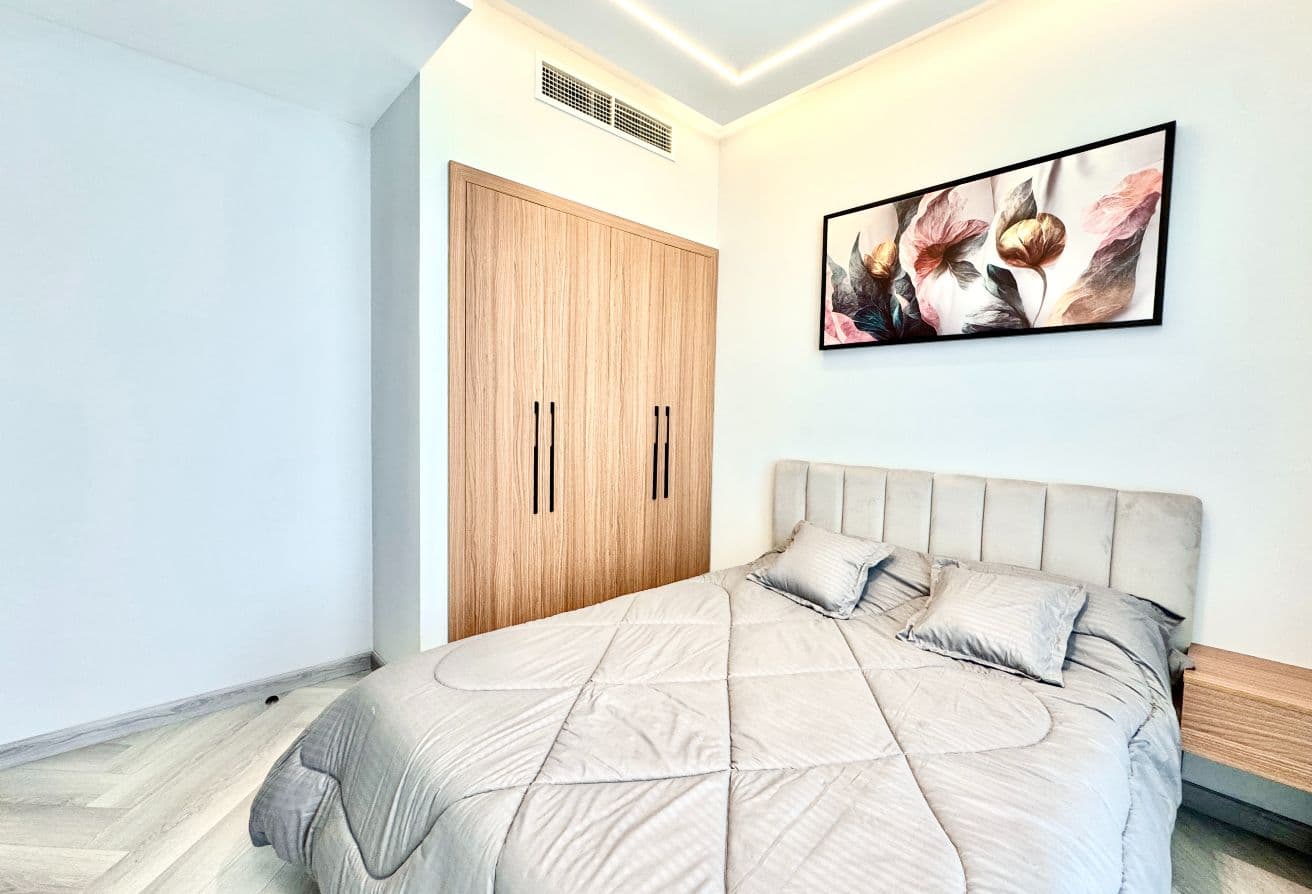 FULLY UPGRADED I SINGLE ROW I FURNISHED — view 5