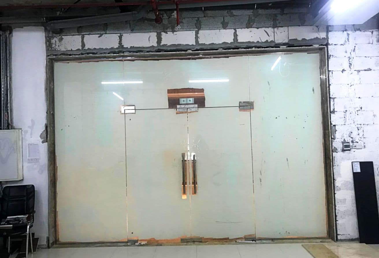 FIRST CLASS RETAIL | RAW SPACE | PRIME LOCATION — view 3