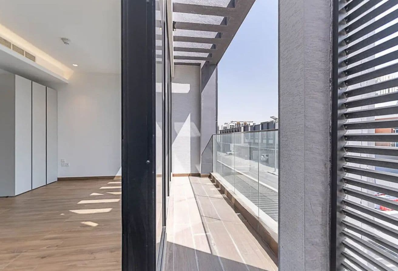 BRAND NEW | SPACIOUS LAYOUT | READY TO MOVE