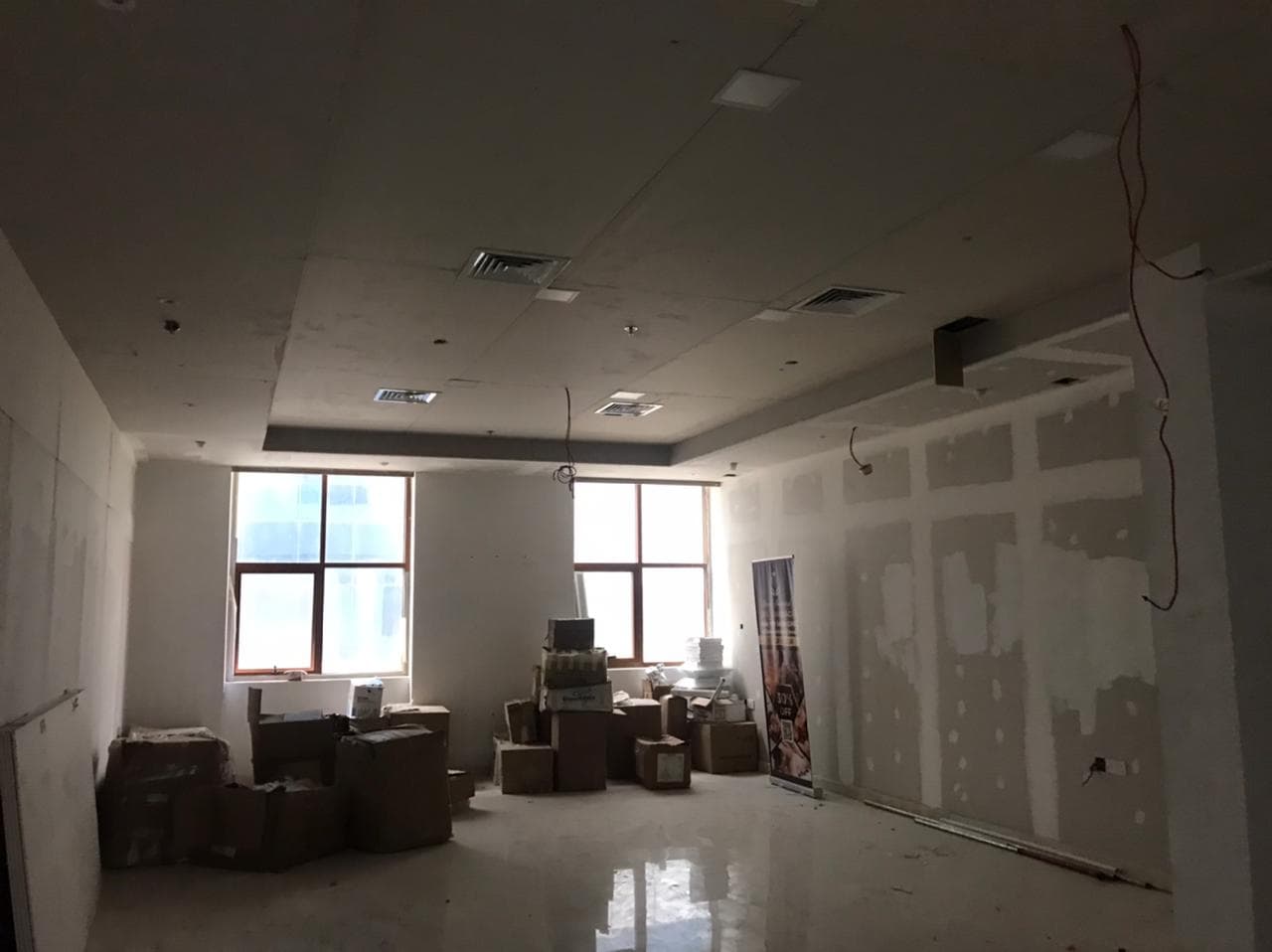 GRADE A | HIGH FOOTFALL | PRIME BUILDING — view 5