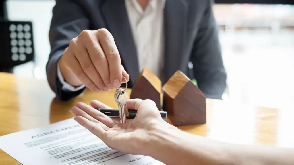 Legal considerations when buying property in Dubai